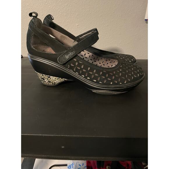 Jambu Shoes Womens Size 8 Medium Mary Jane Wedge Memory Foam Floral Cutout Heel - Picture 4 of 12